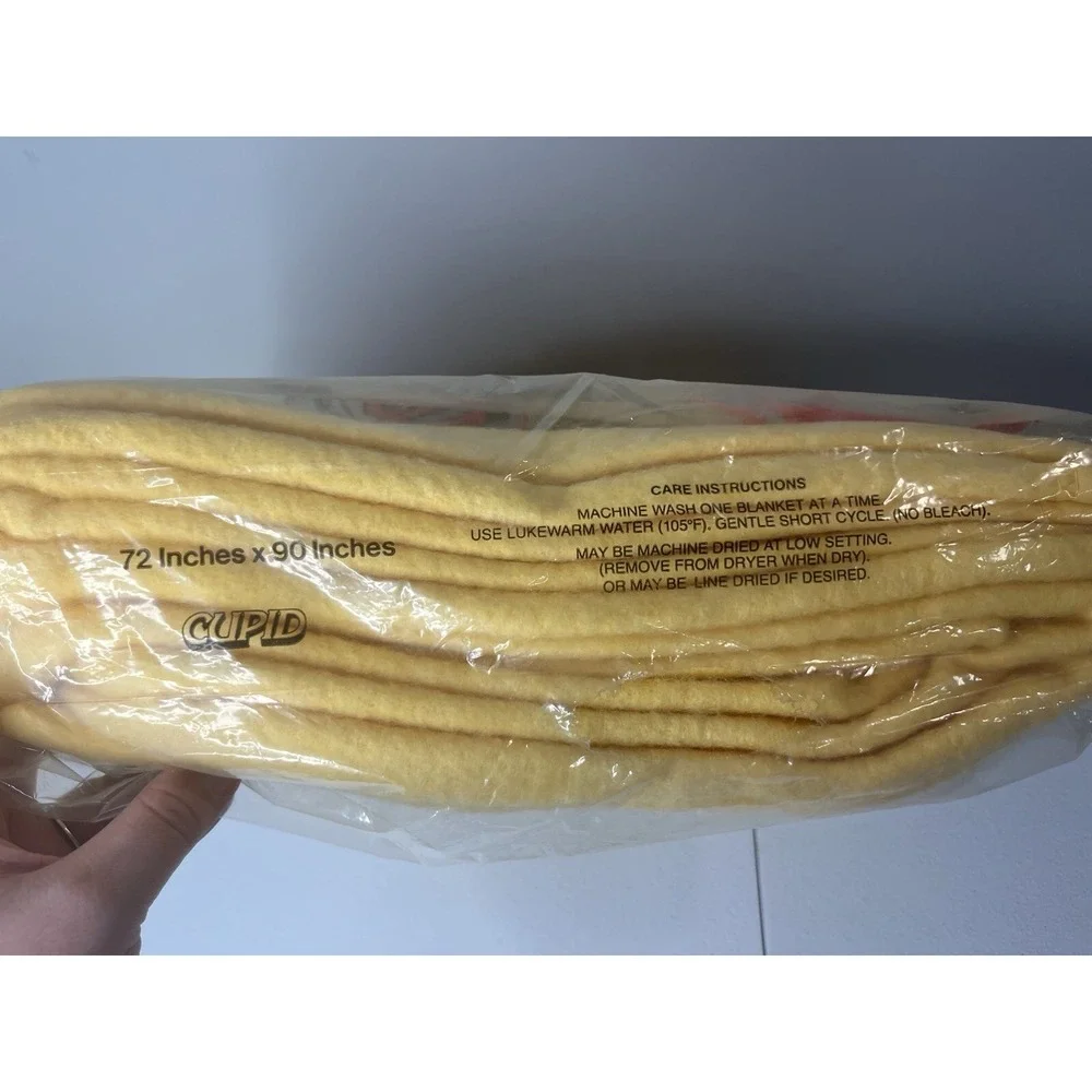 Vintage Cupid Yellow‎ Blanket 72